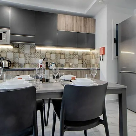 3bed With Shared Heated Pool By Homely *