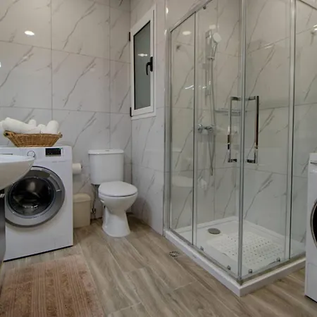 3bed With Shared Heated Pool By Homely *