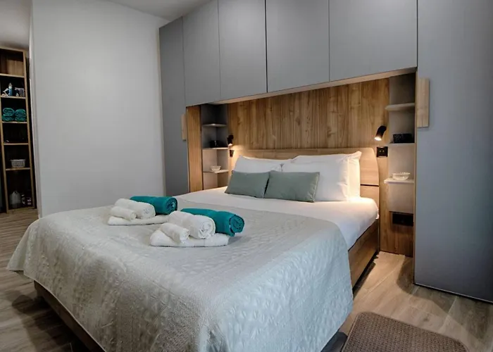 3bed With Shared Heated Pool By Homely *