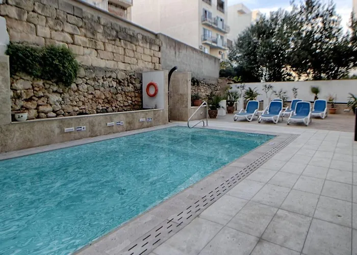 3bed With Shared Heated Pool By Homely Apartament Mellieħa