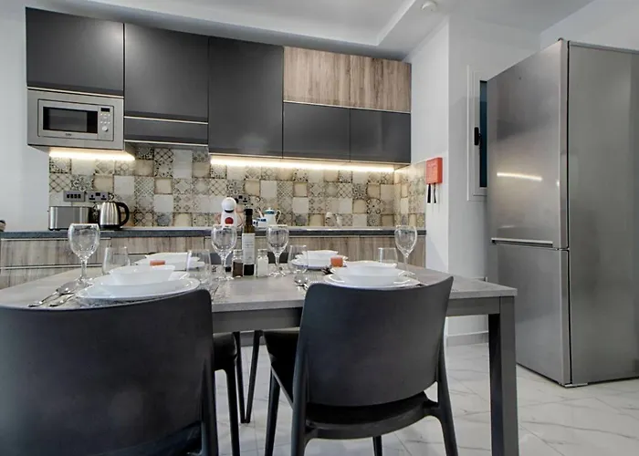 3bed With Shared Heated Pool By Homely *