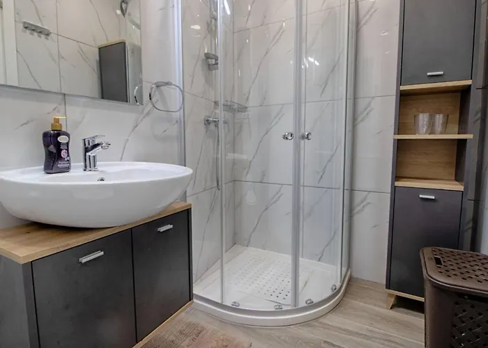 3bed With Shared Heated Pool By Homely * 멜리에하