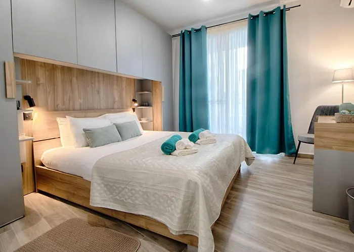 3bed With Shared Heated Pool By Homely 멜리에하