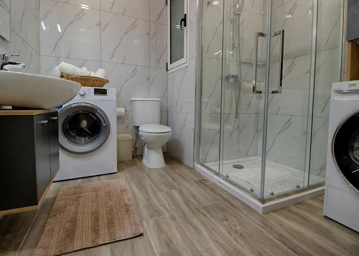 3bed With Shared Heated Pool By Homely *