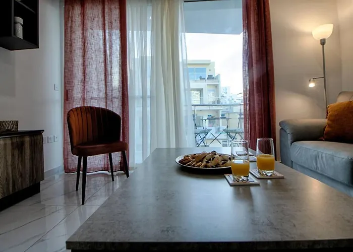 Apartament 3bed With Shared Heated Pool By Homely *