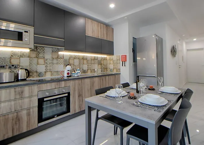 3bed With Shared Heated Pool By Homely